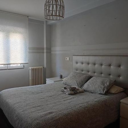 Laucar Vivienda De Uso Turistico Apartment Burgos Bagian luar foto