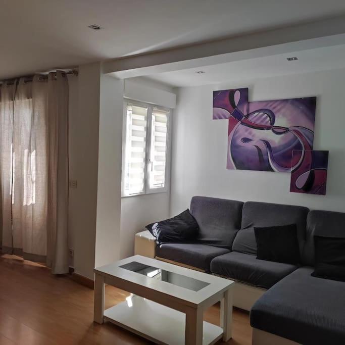 Laucar Vivienda De Uso Turistico Apartment Burgos Bagian luar foto