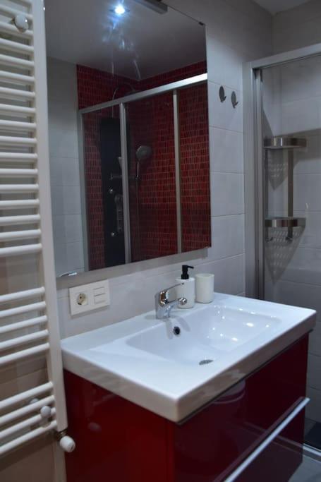 Laucar Vivienda De Uso Turistico Apartment Burgos Bagian luar foto