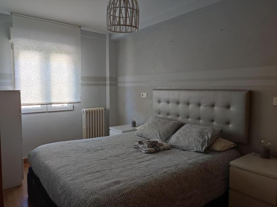 Laucar Vivienda De Uso Turistico Apartment Burgos Bagian luar foto